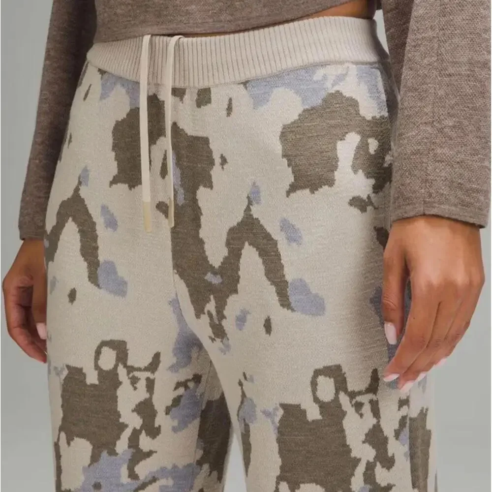 NWT LULULEMON LAB *Rare Merino Wool Knit High Rise Slouch Pant in Multi Size M - Picture 2 of 9
